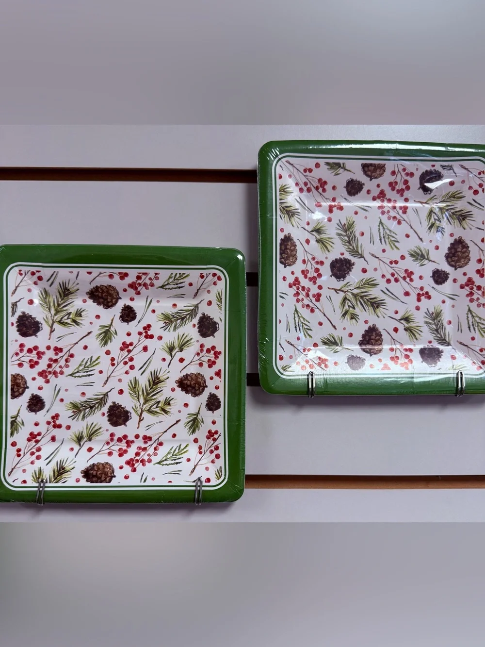Square Salad Paper Plates Boston International 8-Count 7